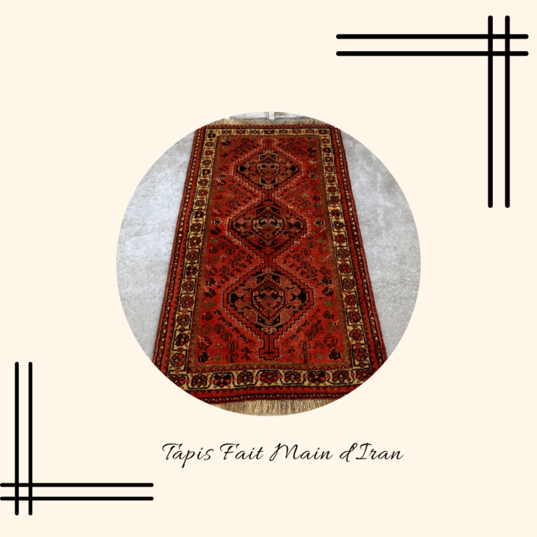 Tapis Fait main Iran à fond rouge et trio de médaillons pour la marque Interior'n co