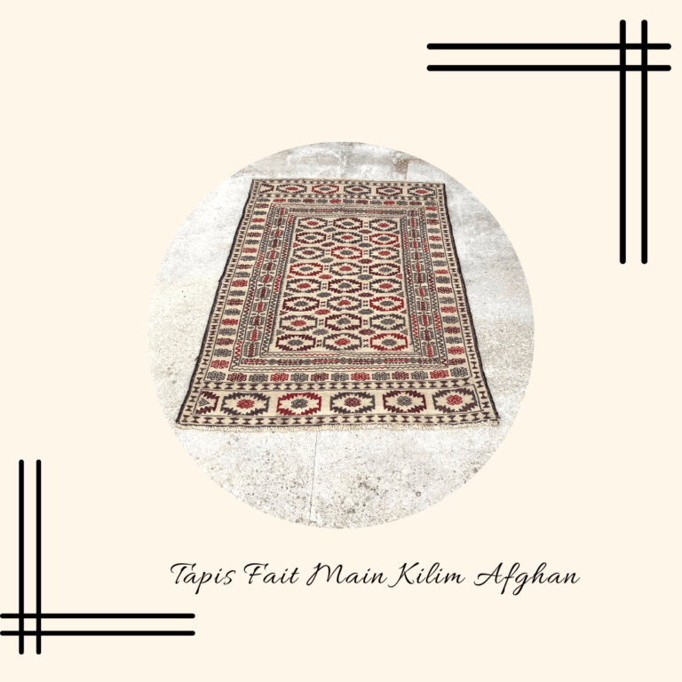 Tapis Fait Main Kazak à fond beige et motifs d'étoiles pour la marque Interior'n co
