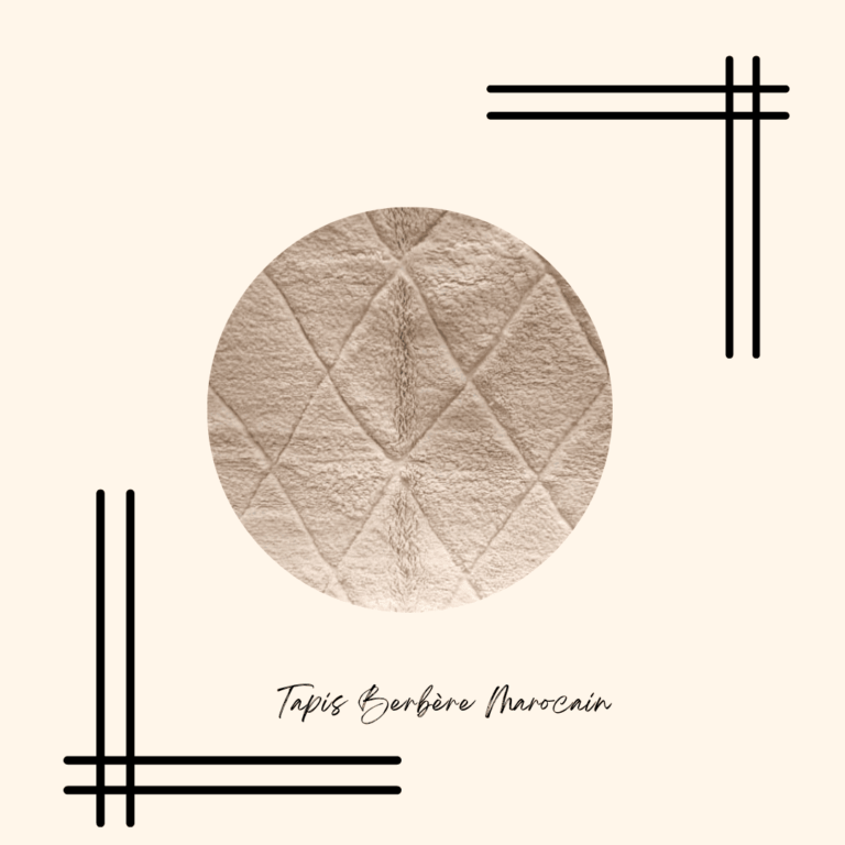 Tapis berbère marocain à motif losanges blancs sur fond blanc pour la collection les Trésors de l'Atlas.
